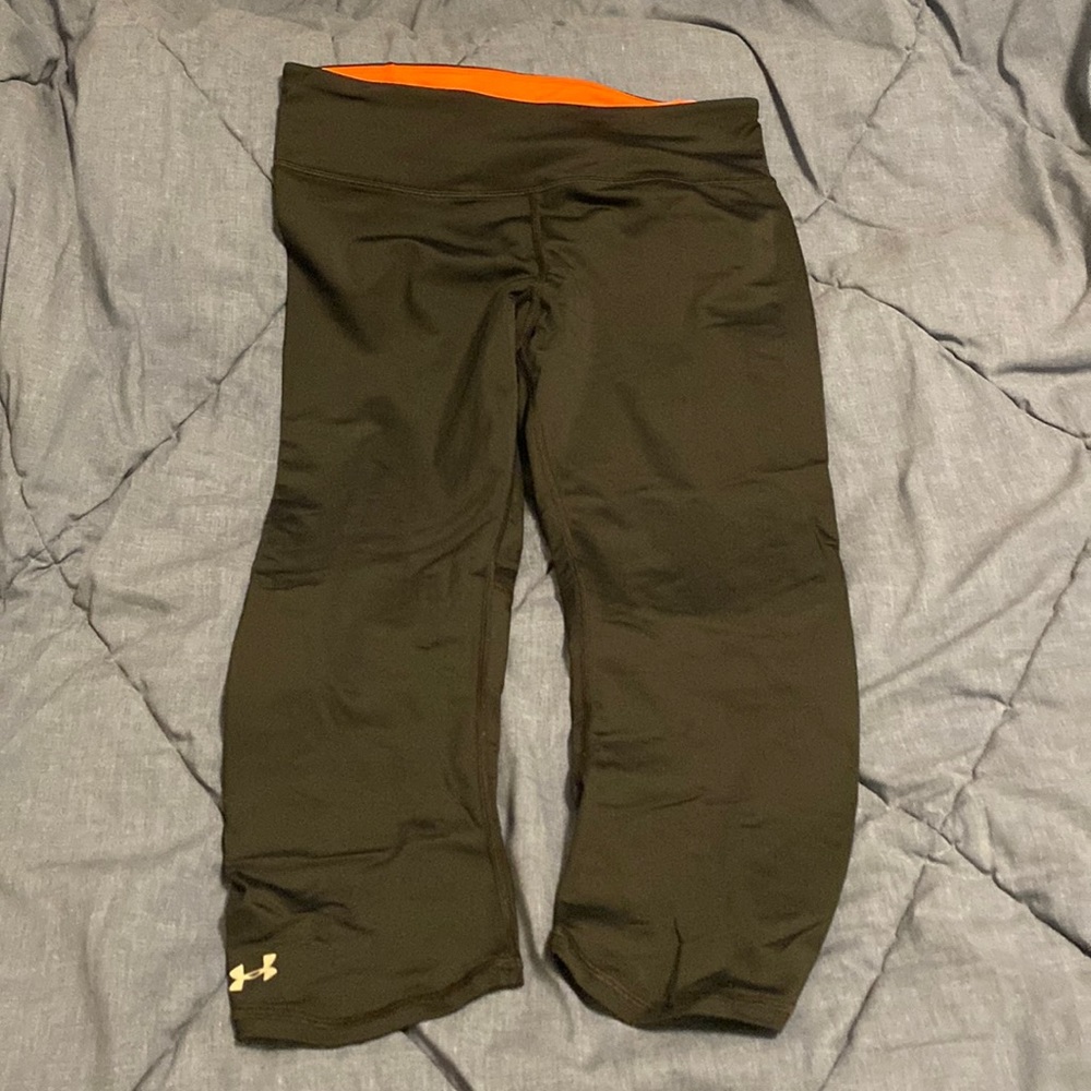 Under armour cropped tights small